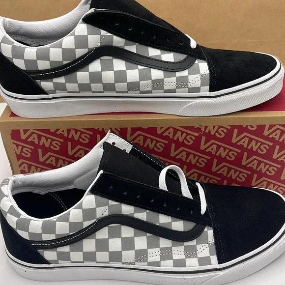 Vans Men’s Checkerboard Sneakers Old Skool
Cosmic Check Reflective
VN0A5JMIB9J - Picture 2 of 16